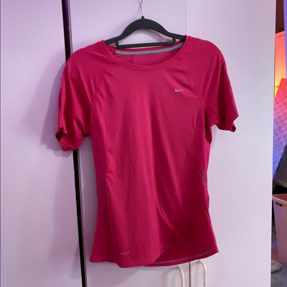 Nike running top